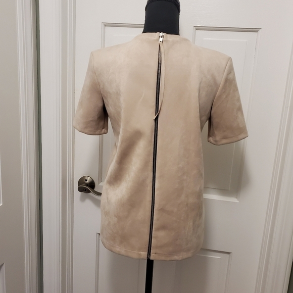 Zara Light Beige Faux Suede S/S Shirt Backside Exposed Center Zip Close Small - Picture 3 of 10